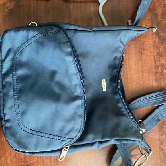 Misc. small handbags - Picture 2 of 9